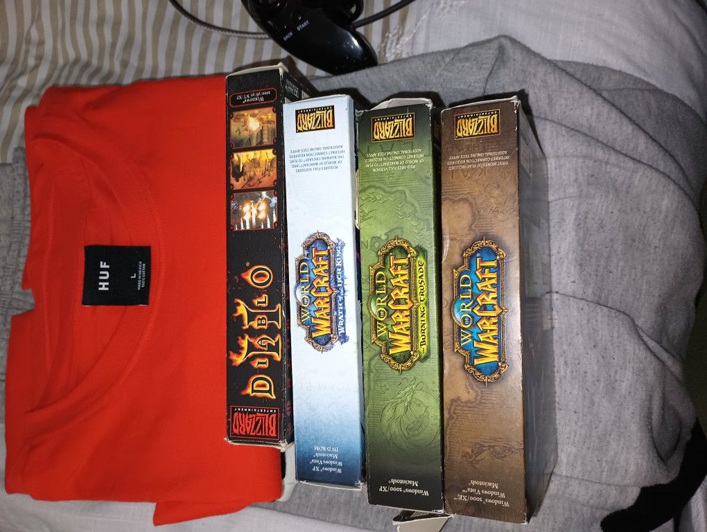 WORLD OF WARCRAFT EXPANSION BUNDLE
