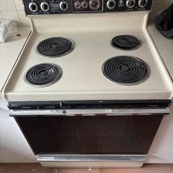 G&E Electric Stove