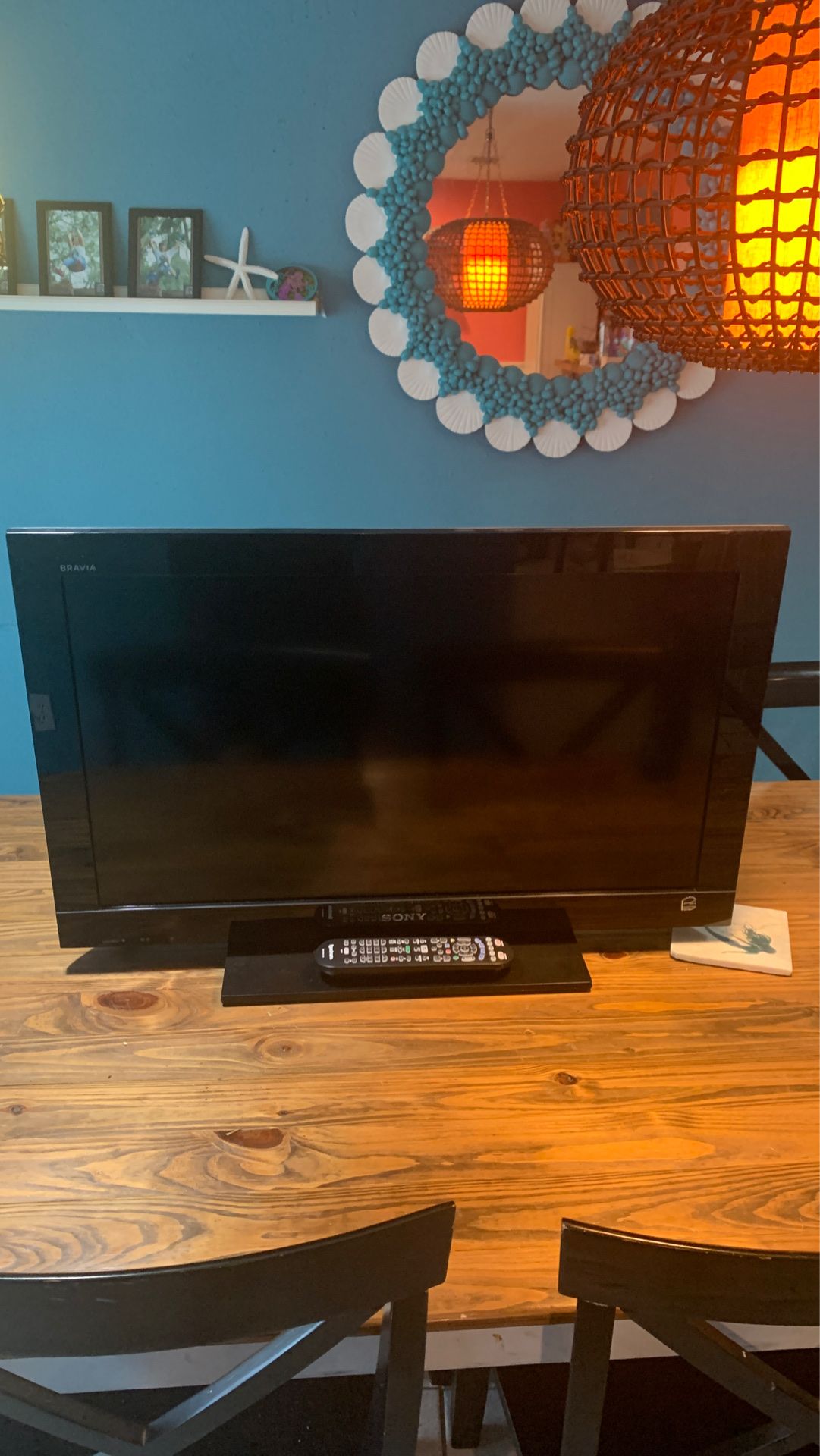 Sony 32 inch flat screen tv with remote