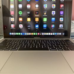 MacBook Pro, Silver, 2019, 13 Inch, 512GB SSD With Touch Bar & Touch ID
