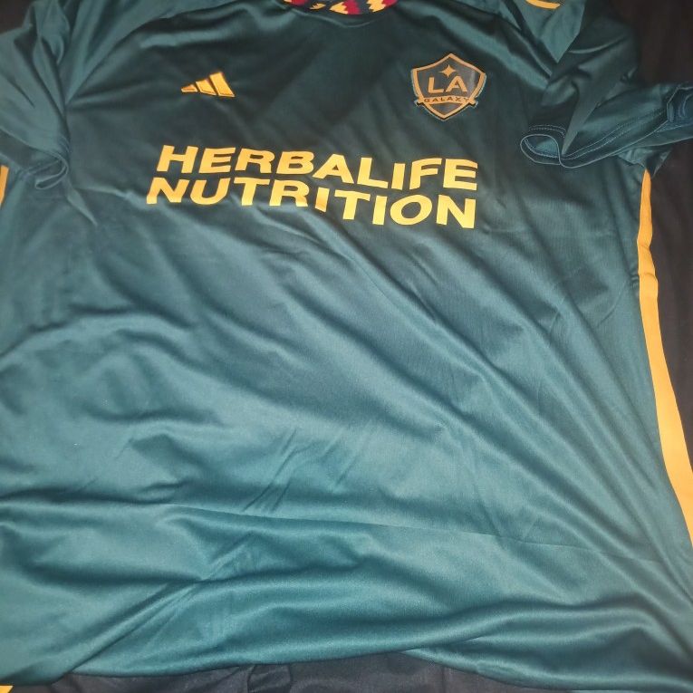 La Galaxy Fan Version Soccer Jersey for Sale in Hazard, CA - OfferUp