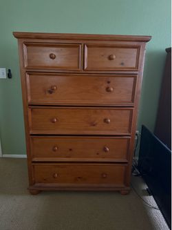 Dresser