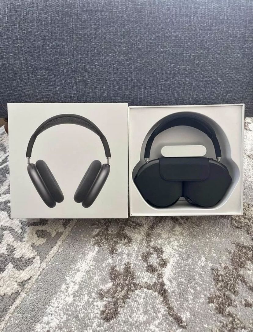 Airpod Maxes Space Gray color