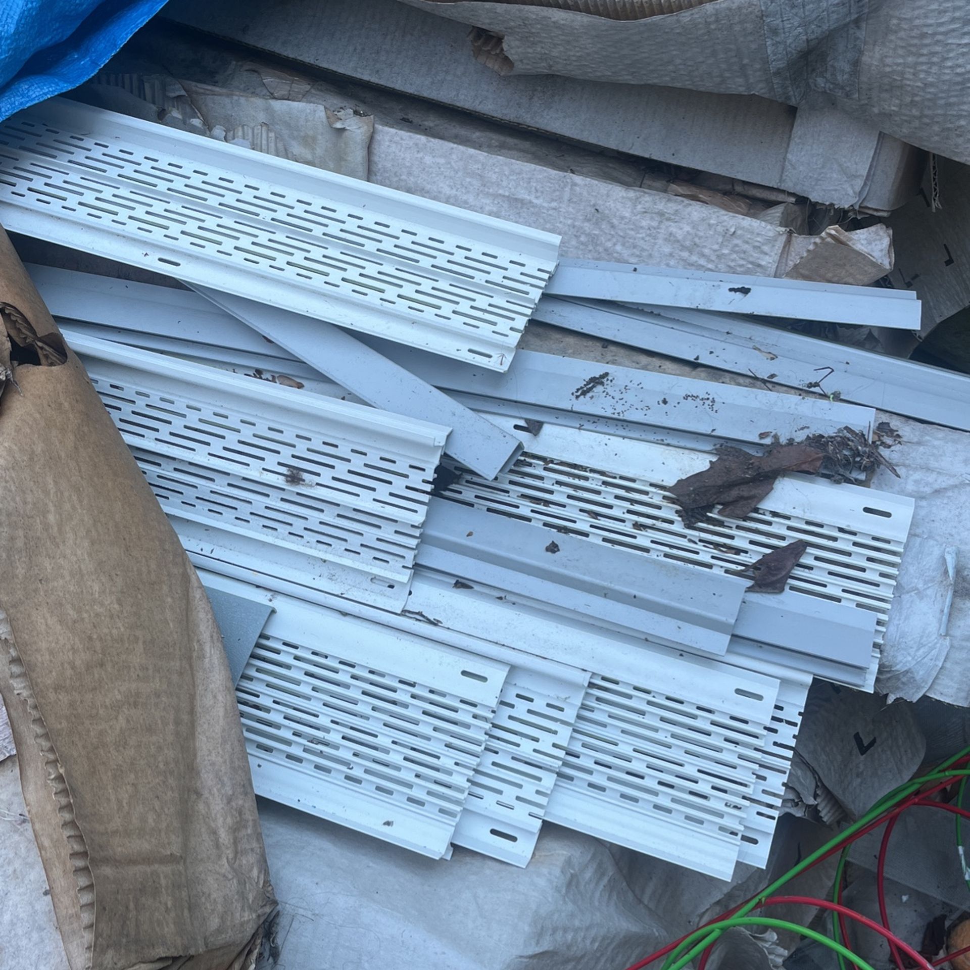 1000+ Feet Worth Of Gutter Guard