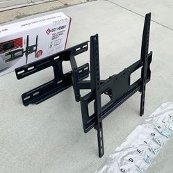 New in box $25 Full Motion 32-55” TV Wall Mount Swivel Tilt VESA 400x400mm, Max Load 99 Lbs