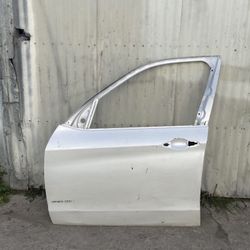 2011 2012 2013 2014 2015 2016 2017 BMW X3 Front Left Driver Side Door White OEM (ORIGINAL PART)