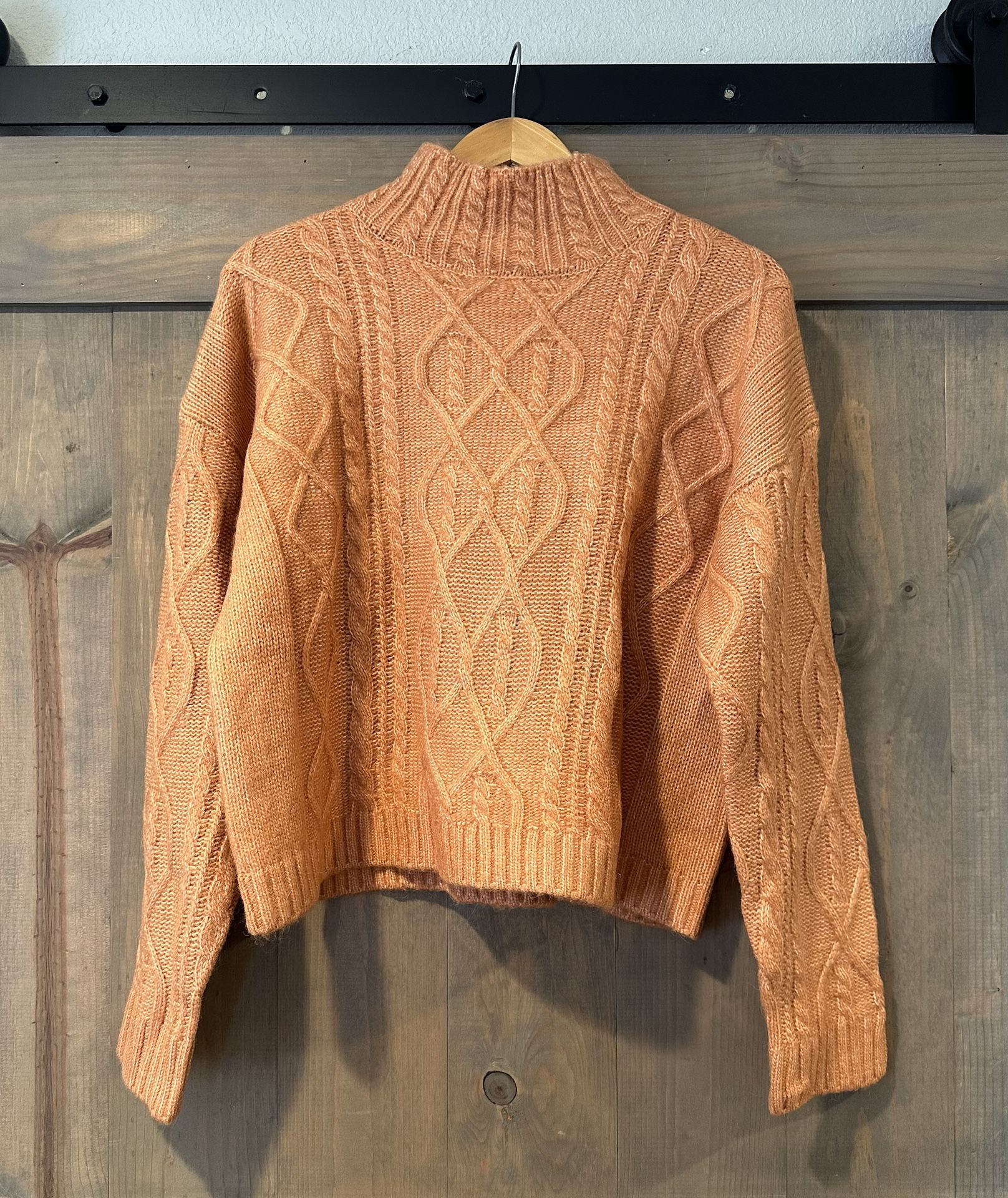 Women’s New Vici Sweater L