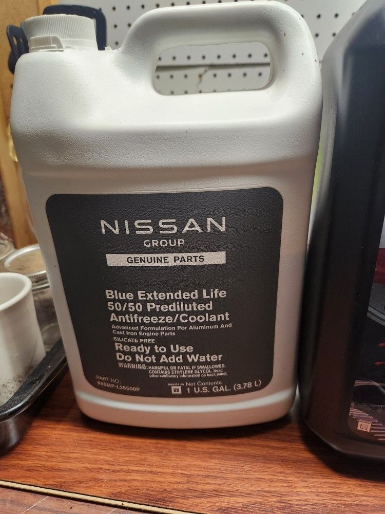 Motor Oil/ All Season coolant/ Anti Freeze