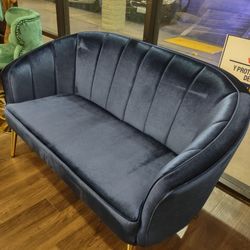 New Accent Loveseat