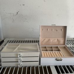 Makeup Boxes