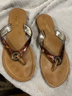 Report women's sandals size 6