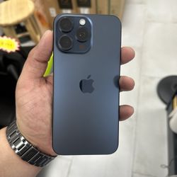 iPhone 15 Pro Max Unlocked 1TB! Finance For $50 Down Payment!!