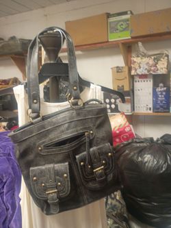 Black hanbag
