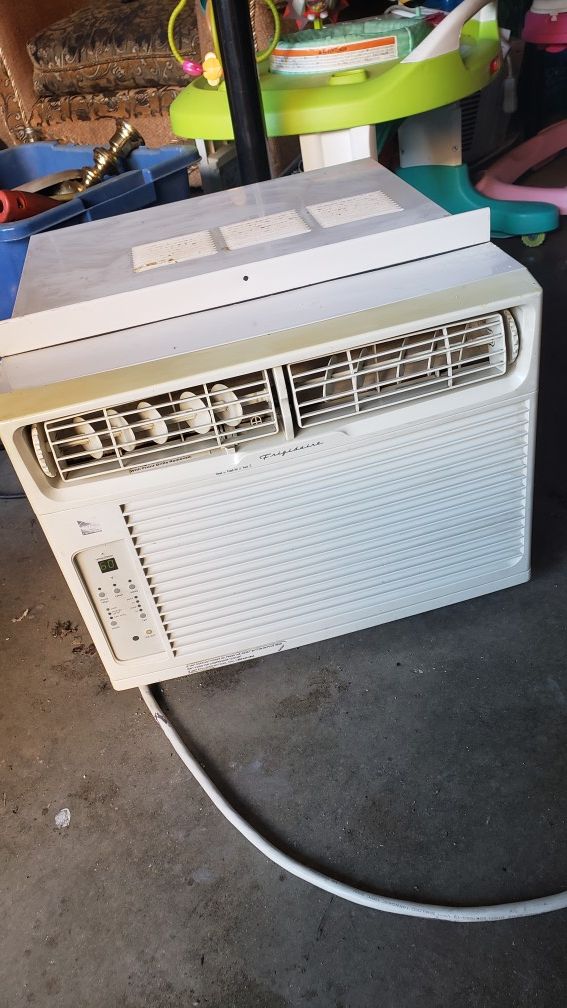 Air Conditioner 12000 btu