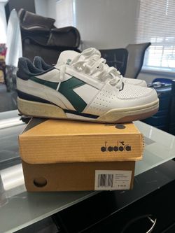 Size 11.5 Men’s Diadora Sneakers