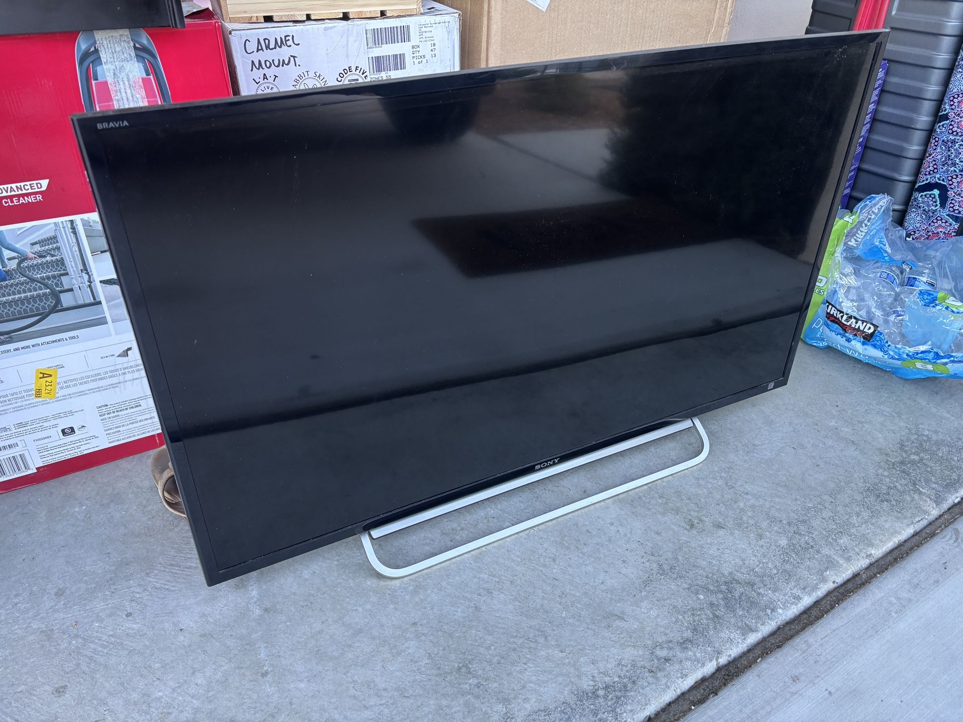 TV