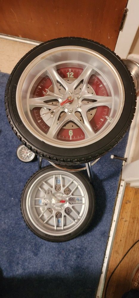 (3) CLOCKS SET/Car Wheel/Rim Stool, Wall Clock, Desk Clock