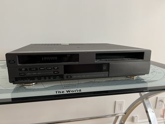 Go-Video Dual-Deck VHS/ VCR recorder