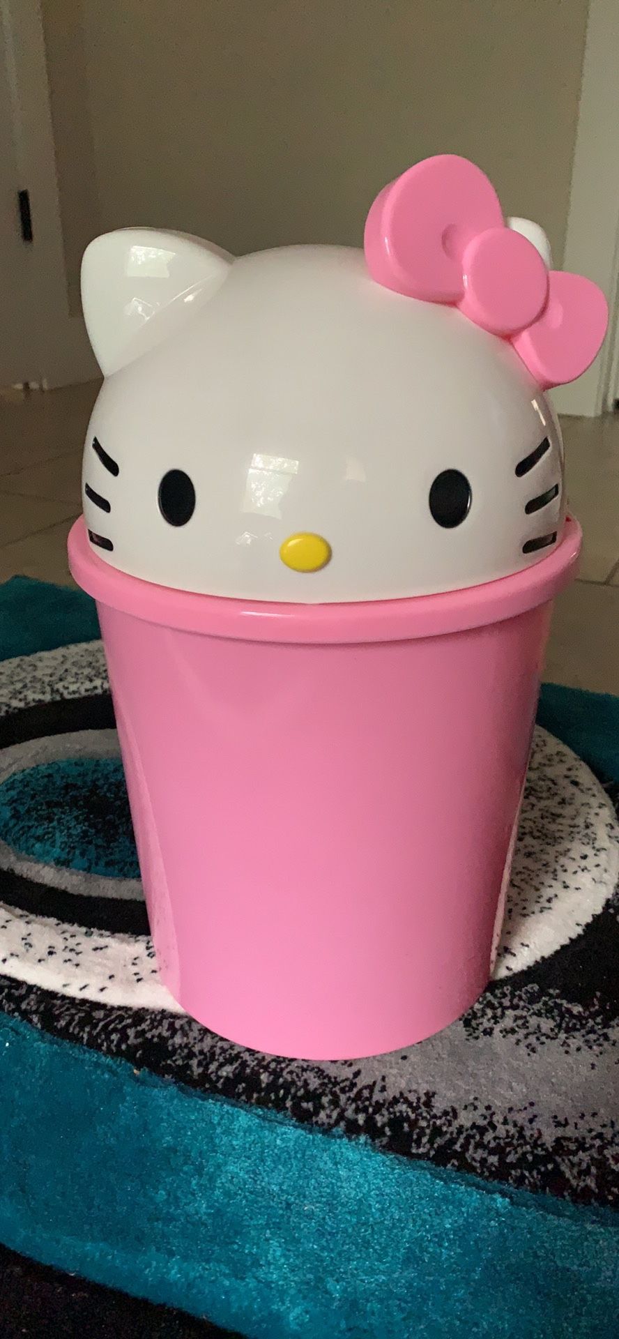 Kawaii Pink Hello Kitty Trash Bin