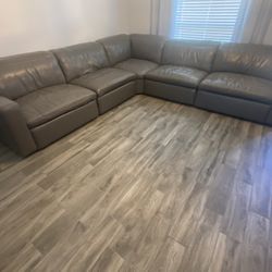 5pc Leather Sectional