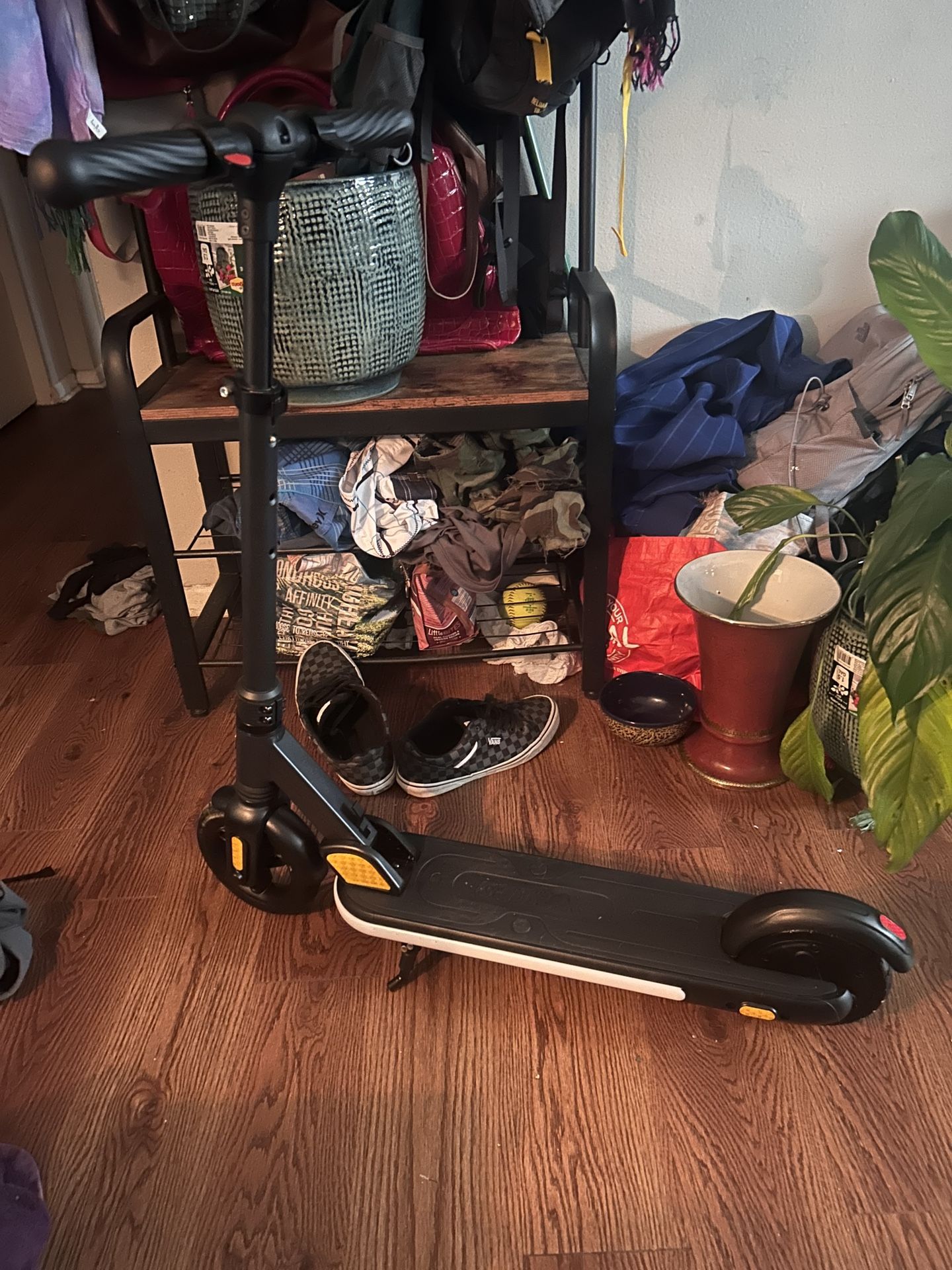 GoTrax Xoom Electric Scooter