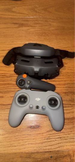 DJI Avata 2 Fly More Bundle Gear - Goggles 3, Controllers & 3 Batteries (No Drone)
