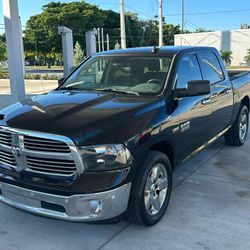 2016 Dodge Ram 1500 SLT 