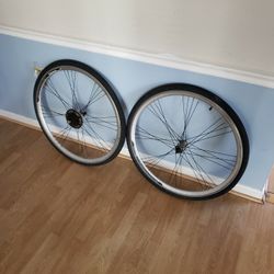 Schwinn road bike wheelset 700c