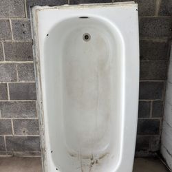 Make An Offer! Porcelain Bathtub