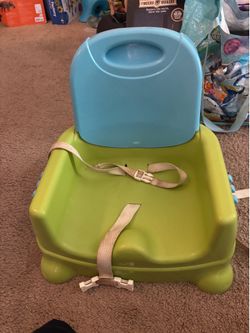 Fisher-Price Healthy Care Booster Seat with Snap-On Tray