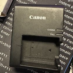 Canon Camera Battery Charger 
