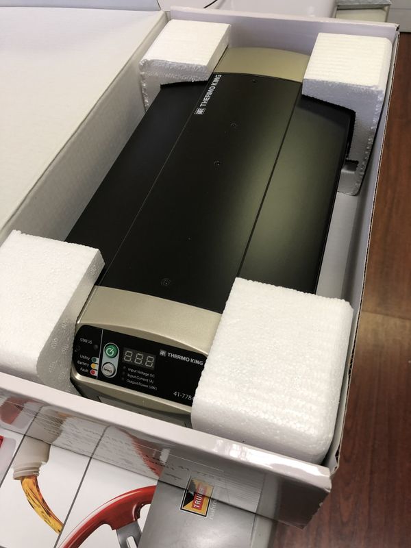 Thermo King 1800W Power Inverter Brand New for Sale in Hendersonville