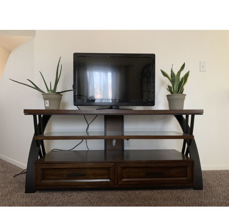 Tv console