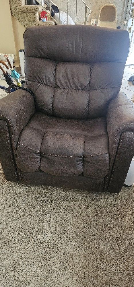 Viva Lift POWER RECLINER