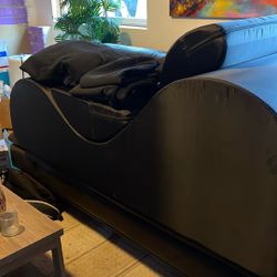 Chaise Lounge Style Foam Chair