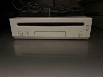Wii Console With Controller And Nunchacks
