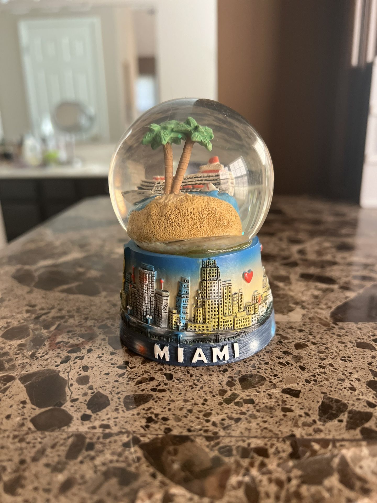 Maimi And Paris Souvenir