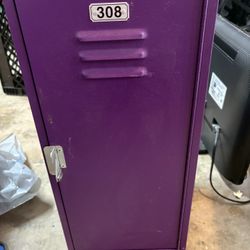 American Girl Locker *for Dolls, Not Human Sized*