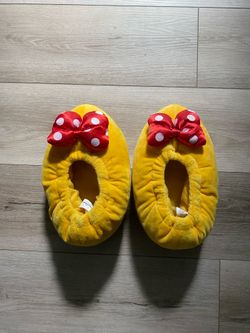 Minnie Mouse slippers