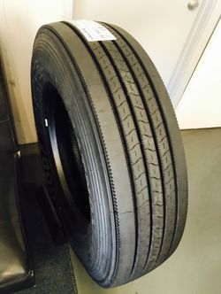 COMMERCIAL TRUCK TIRES & INSTALLATIONS