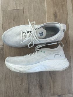 Asics Nimbus Mirai – Size 10.5 Men’s (White, Lightly Used)