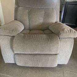 Recliner 