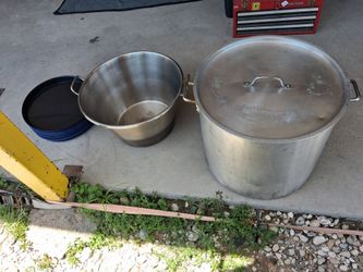 Boiling pots & utensils for sale