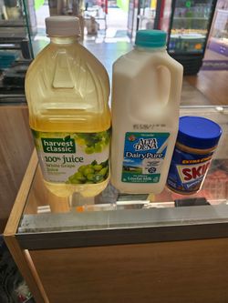 Harvest classic juice 2 milk 5 galoncitos and 2 peanut butter cream