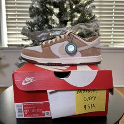 Nike Dunk Low “Medium Curry”