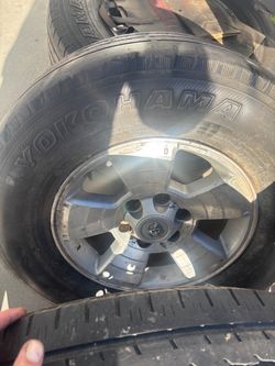 2000-2006 Tundra/Sequoia Rims and tires.