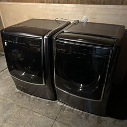 LG signature series, washer and dryer extra large capacity