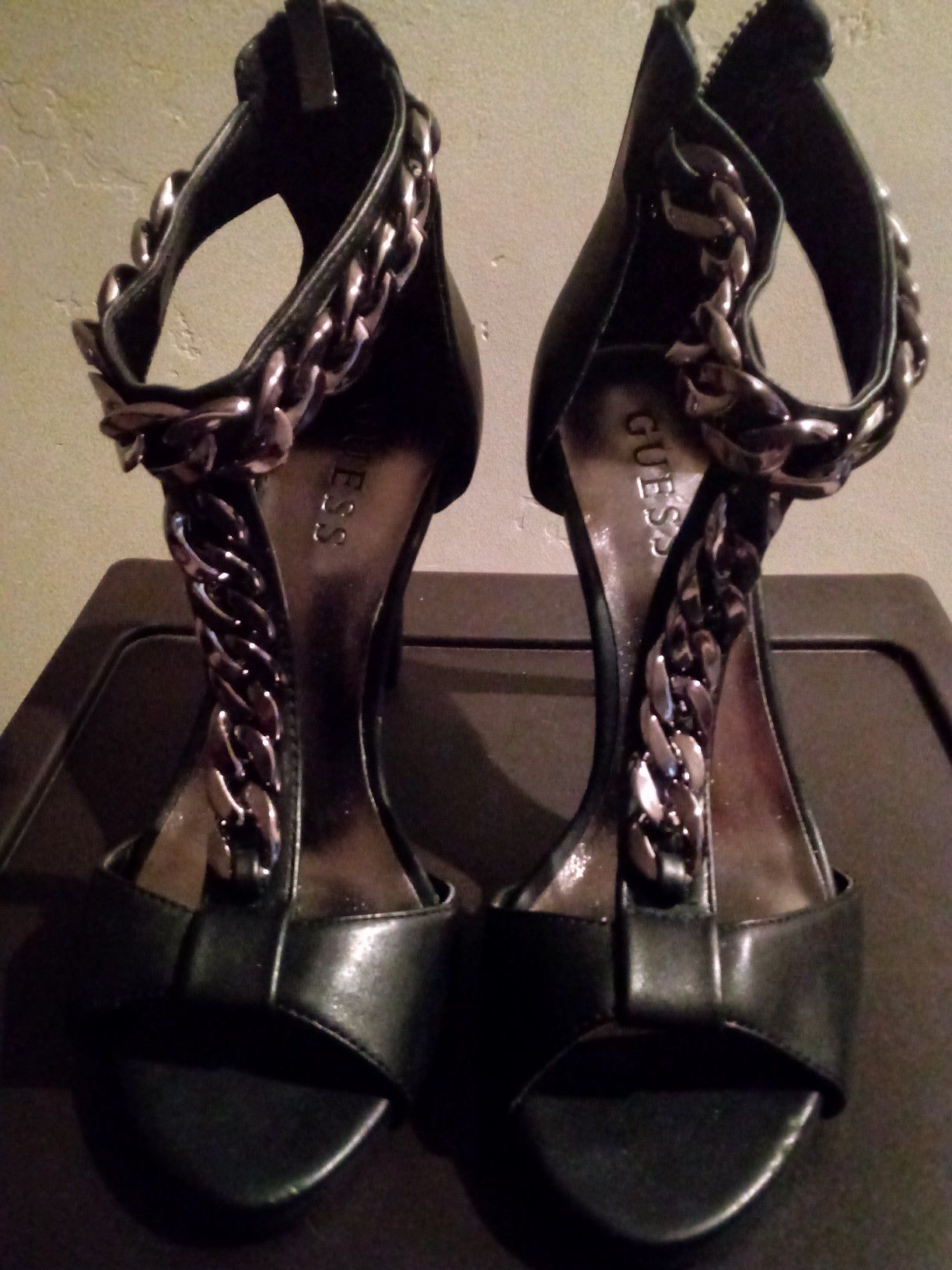 Elegant Guess high heel 6 1/2 size women's shoe