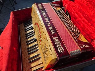 Hennicke Accordion
