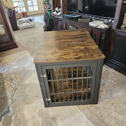 Large Dog Kennel/Crate